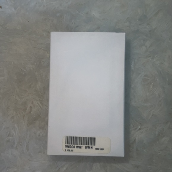 Coach watch- white, in box, never opened. - Picture 4 of 5